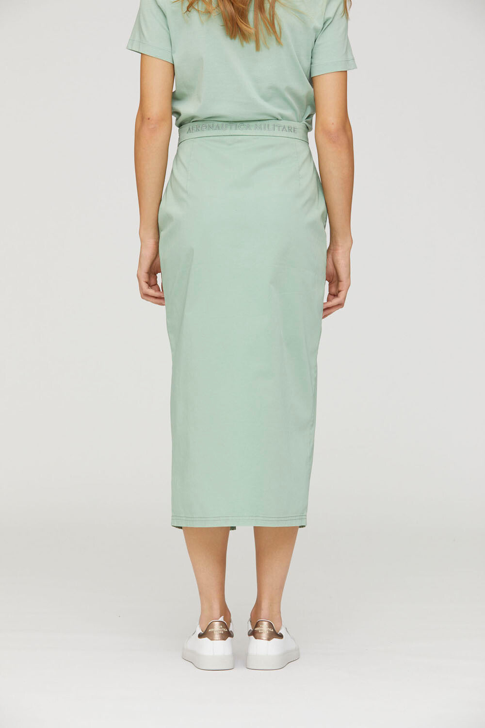 Midi skirt with pockets and slit