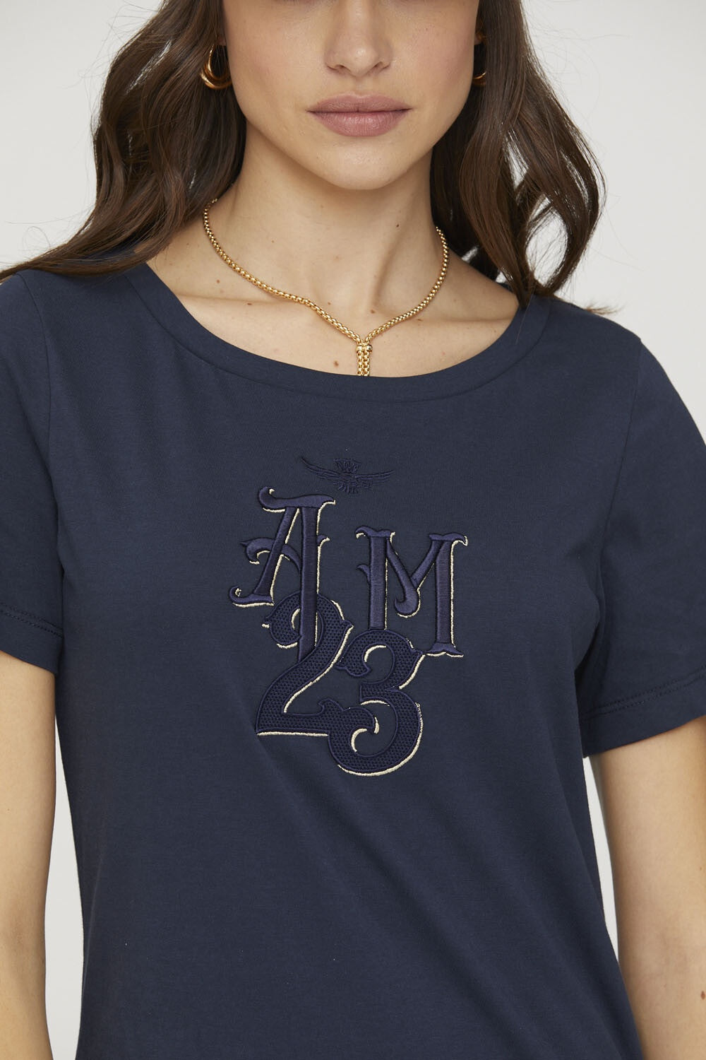 T-shirt with embossed embroidery s24