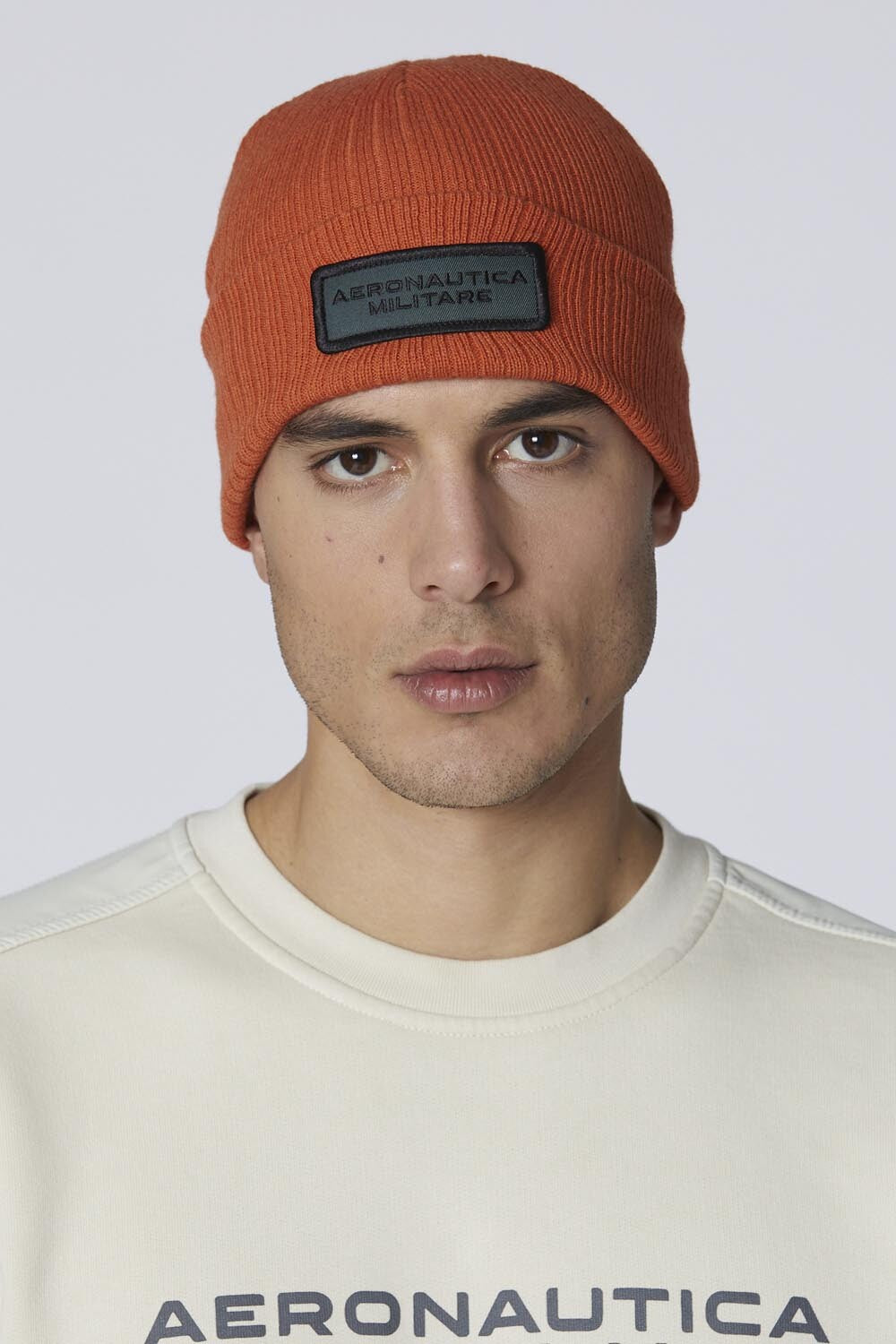 Recycled knit beanie with patch