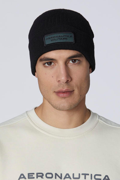 Recycled knit beanie with patch