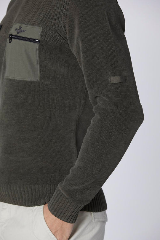 Crew neck sweater with pocket