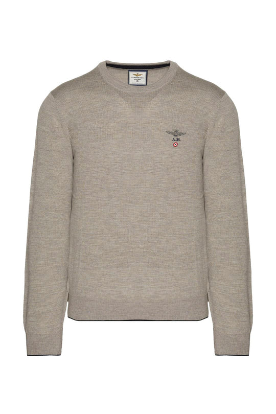 Basic crew neck wool sweater