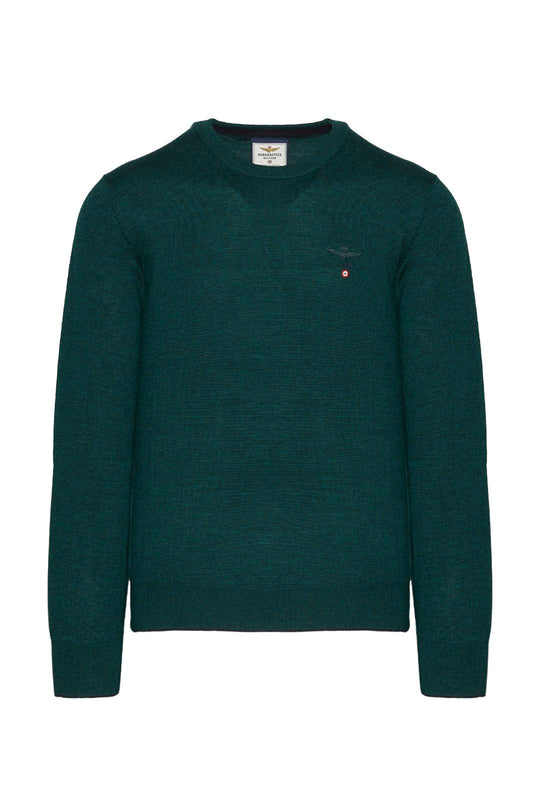 Basic crew neck wool sweater