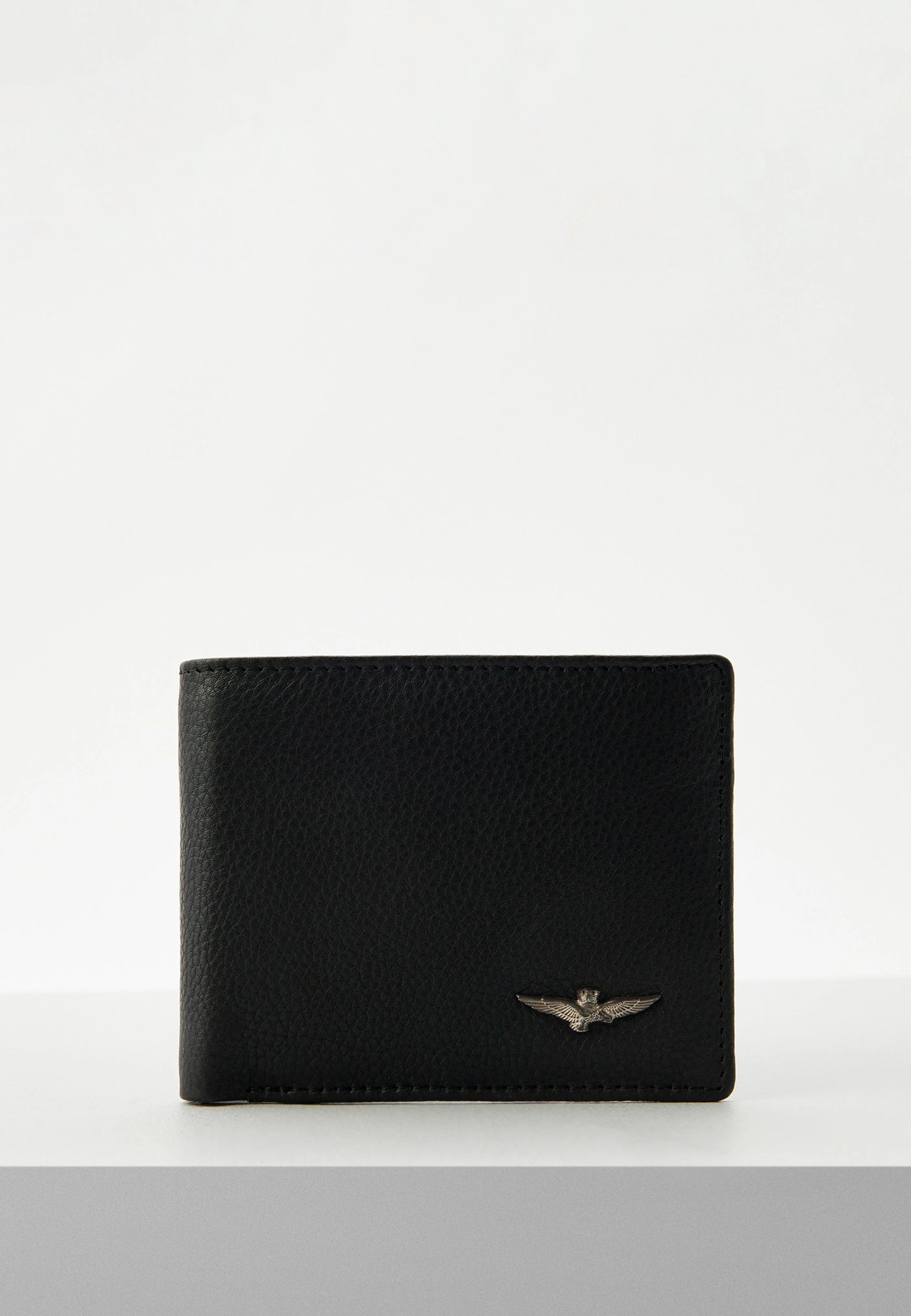 Leather wallet with turreted eagle