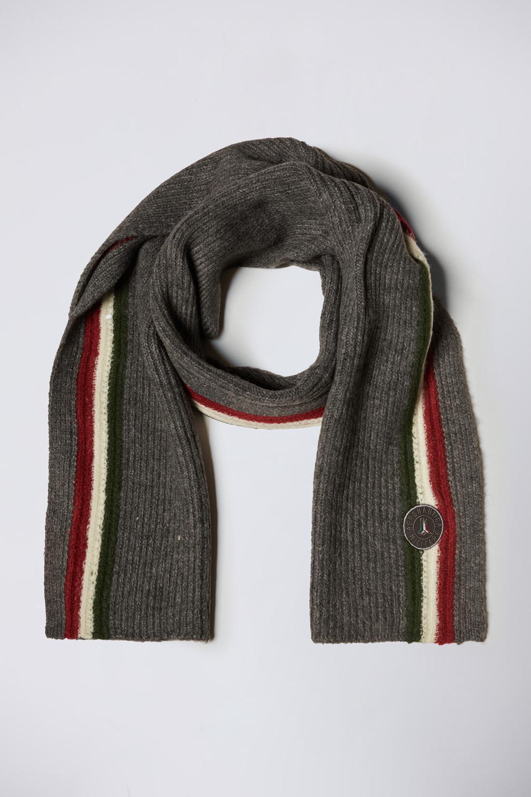 Scarf with tricolor and patch