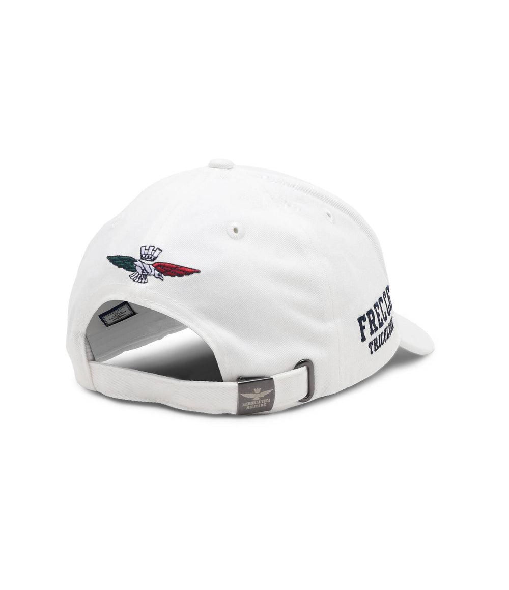 Cotton cap with emblem