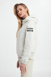 WomanHooded jacket in recycled nylon